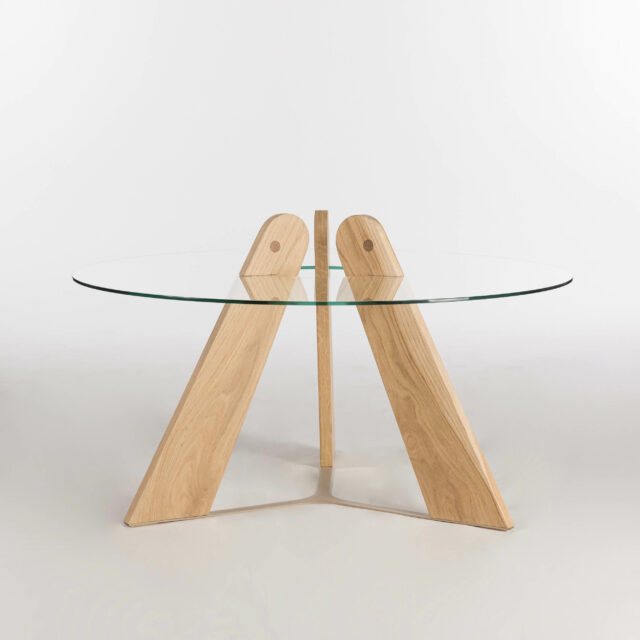 table basse de designer francais en bois et verre